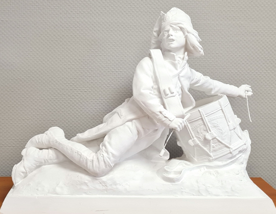 Tambour Stroh: réplique de la statue du monument de la bataille de Wattignies à Maubeuge