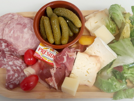 Planche de fromage et charcuterie